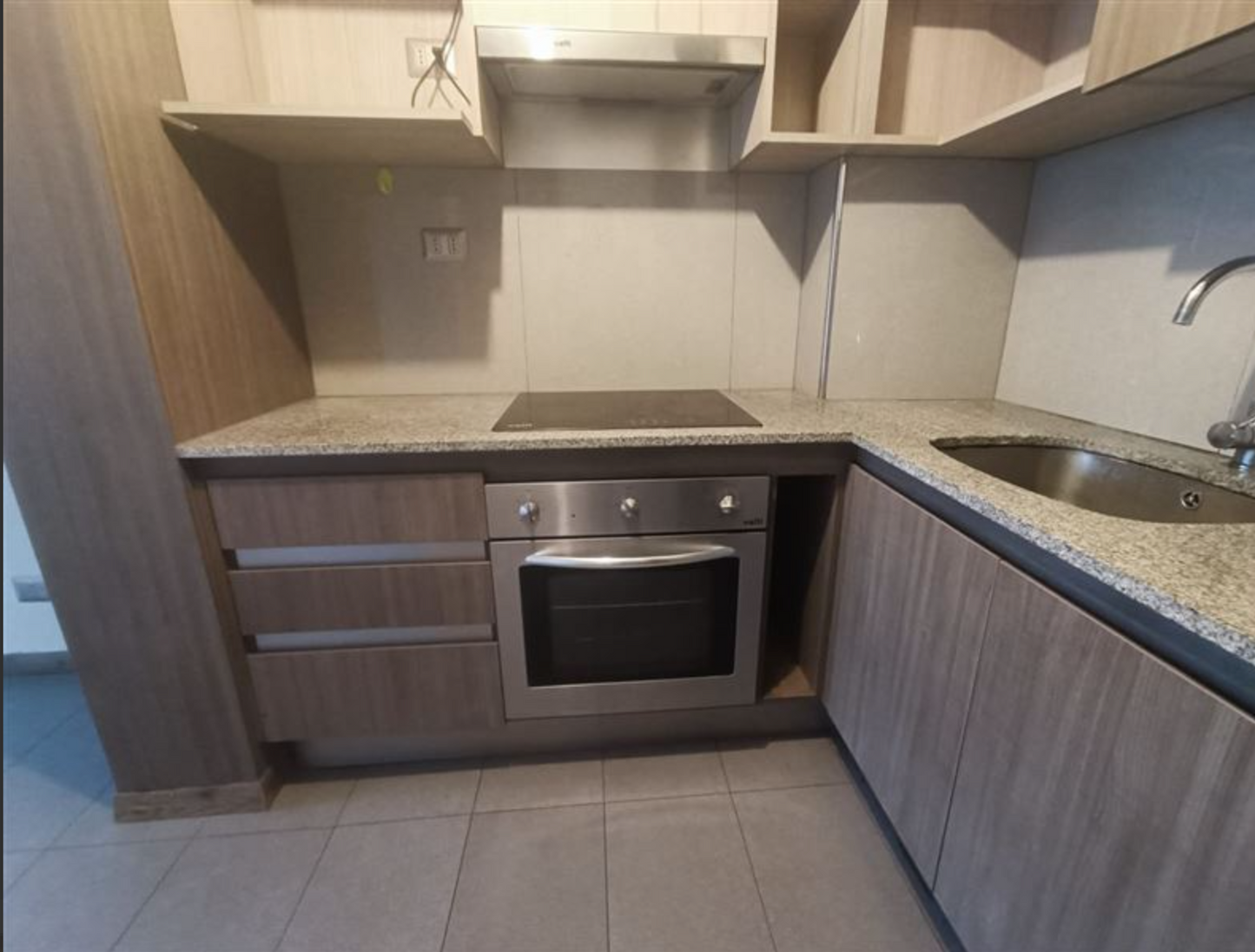 Venta departamento Amunategui con santa rosa. (1D1B).