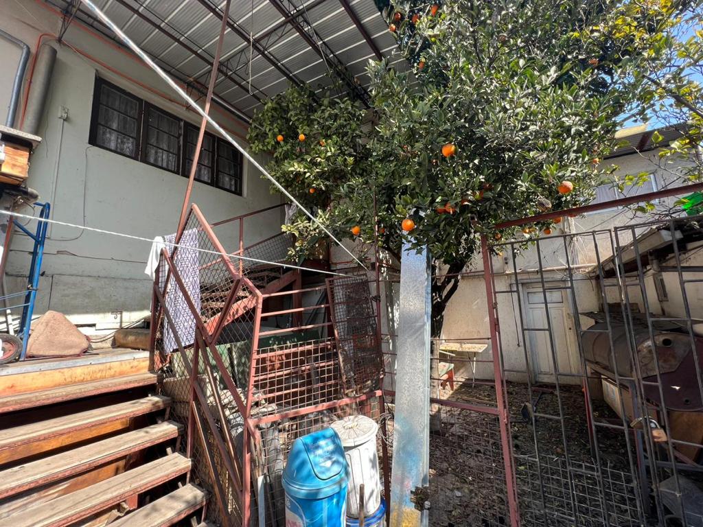 Se vende casa uso habitacional y comercial. Quinta normal